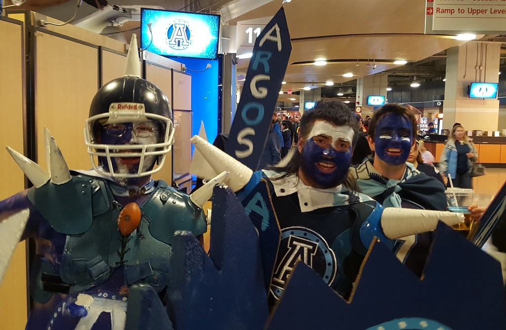 Other like minded CFL fans doing the same thing I was.